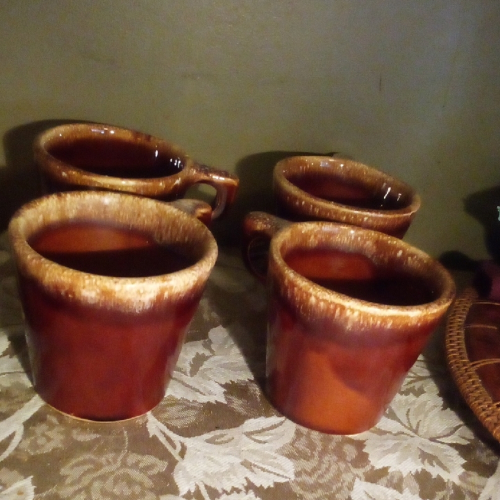Hull Brown Drip Large 12 Oz Coffee Cups - Vintage Set Of 4 Great Condition
